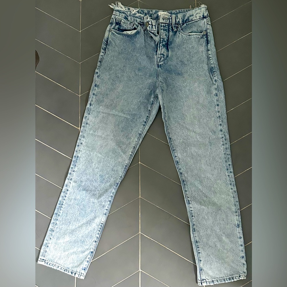 Good American Straight Leg 90s Wash Denim